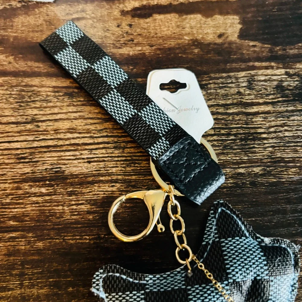 Black Gray Checkered Dog Keychain Wristlet Gold Tone Hardware Bell Charm